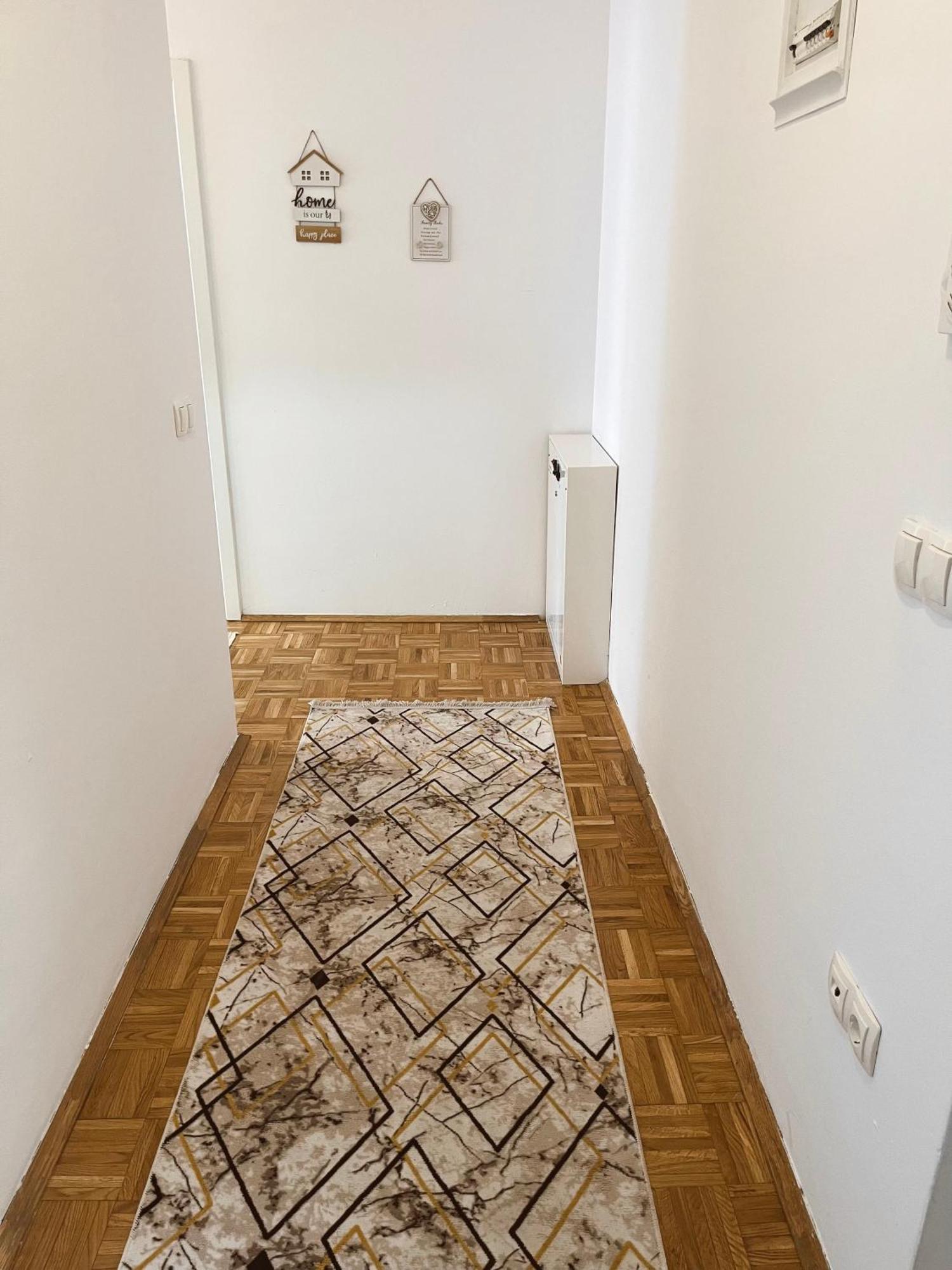Apartment Troi Pristina Eksteriør bilde