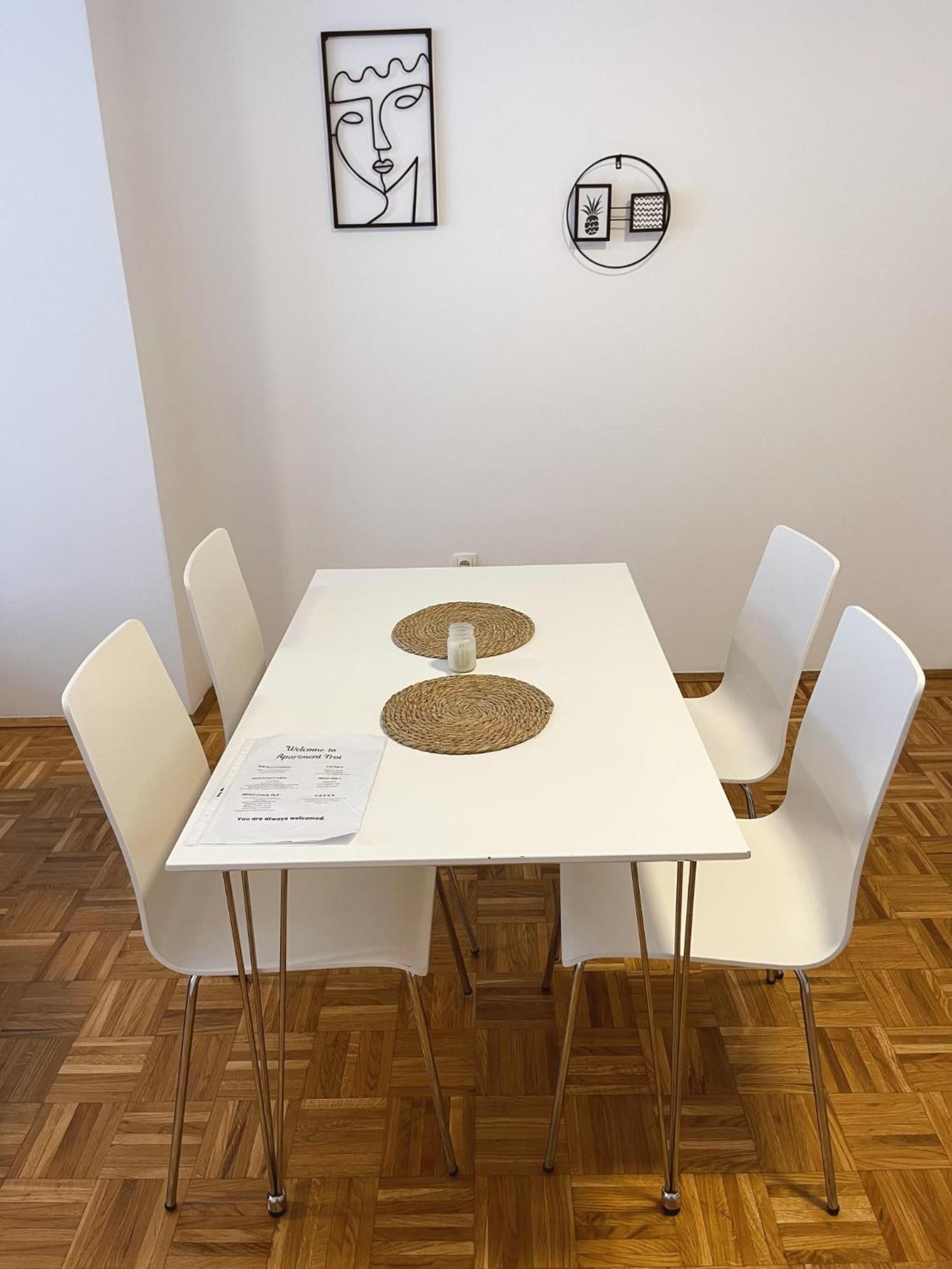 Apartment Troi Pristina Eksteriør bilde