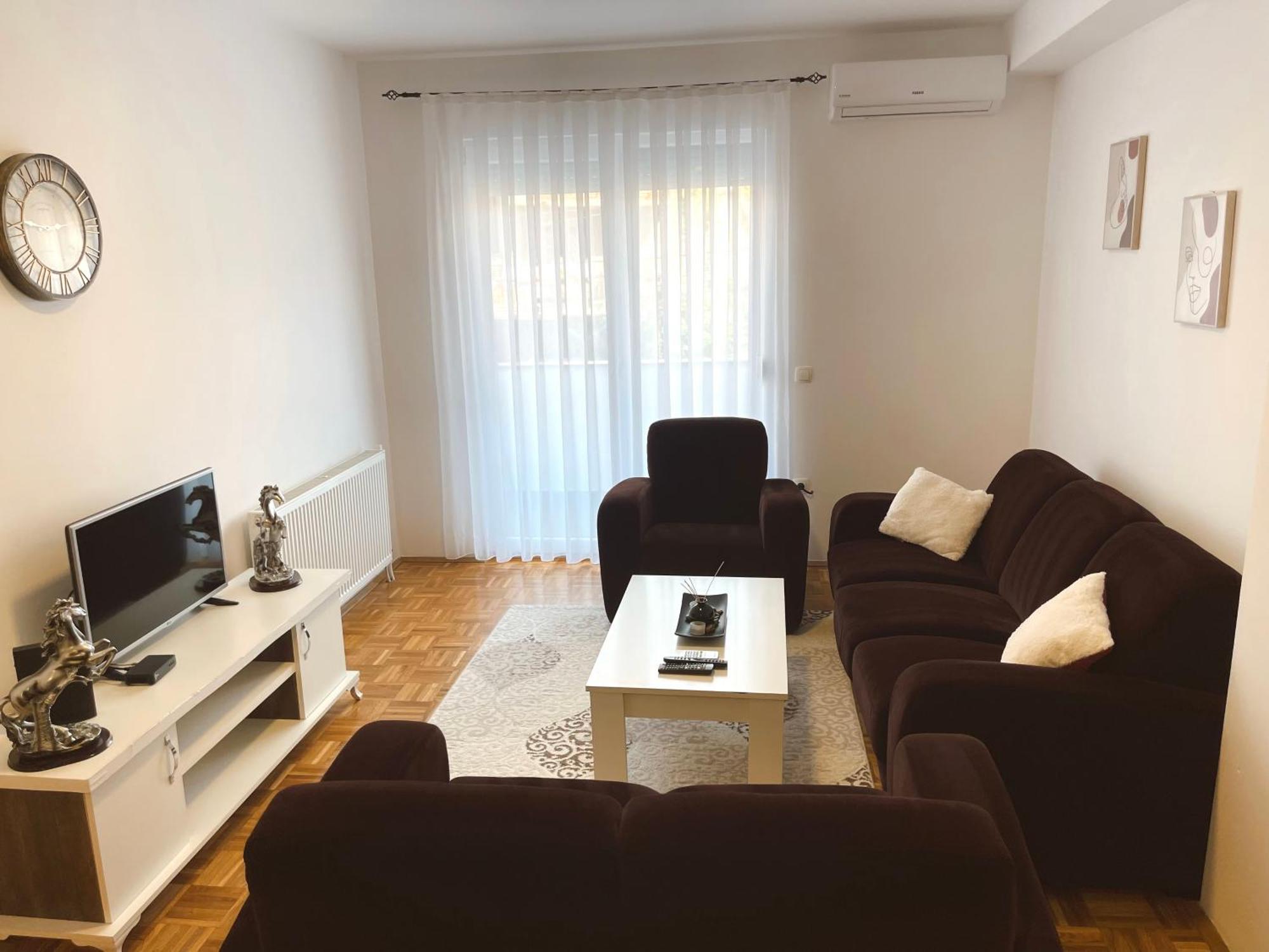 Apartment Troi Pristina Eksteriør bilde