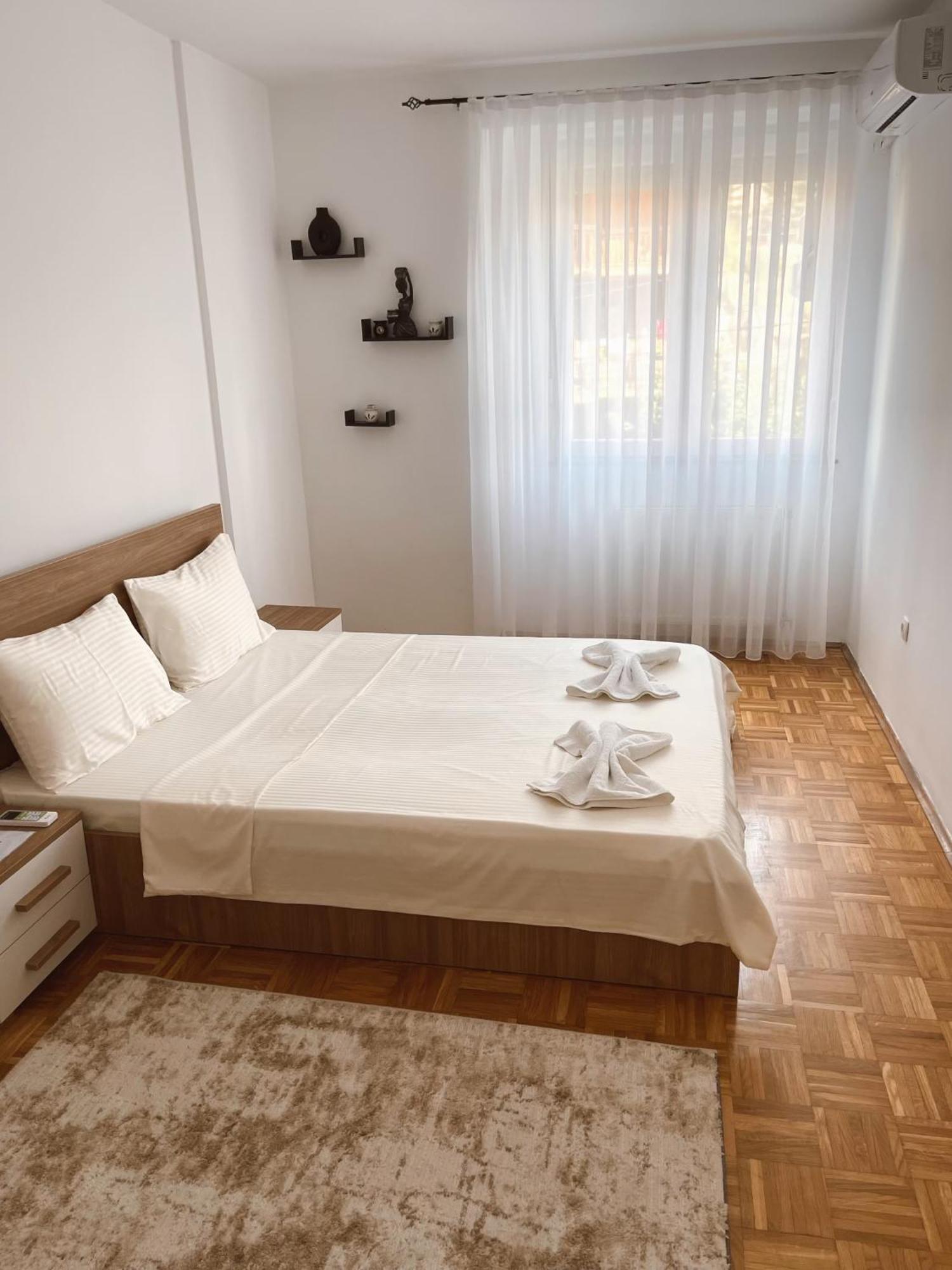 Apartment Troi Pristina Eksteriør bilde